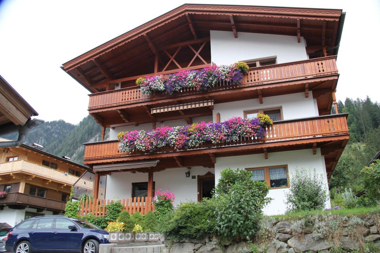 Pension Schwemberger Ohne Fruehstueck Mayrhofen Exterior foto